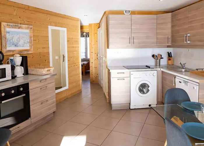 - Appt 6 Pers Rénové, 2 Chambres, Wifi, Loc. à Skis, Proche Pistes - Fr-1-637-28